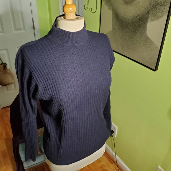 Plush Cashmere Navy Blue Turtleneck Top - Picture 2 of 4
